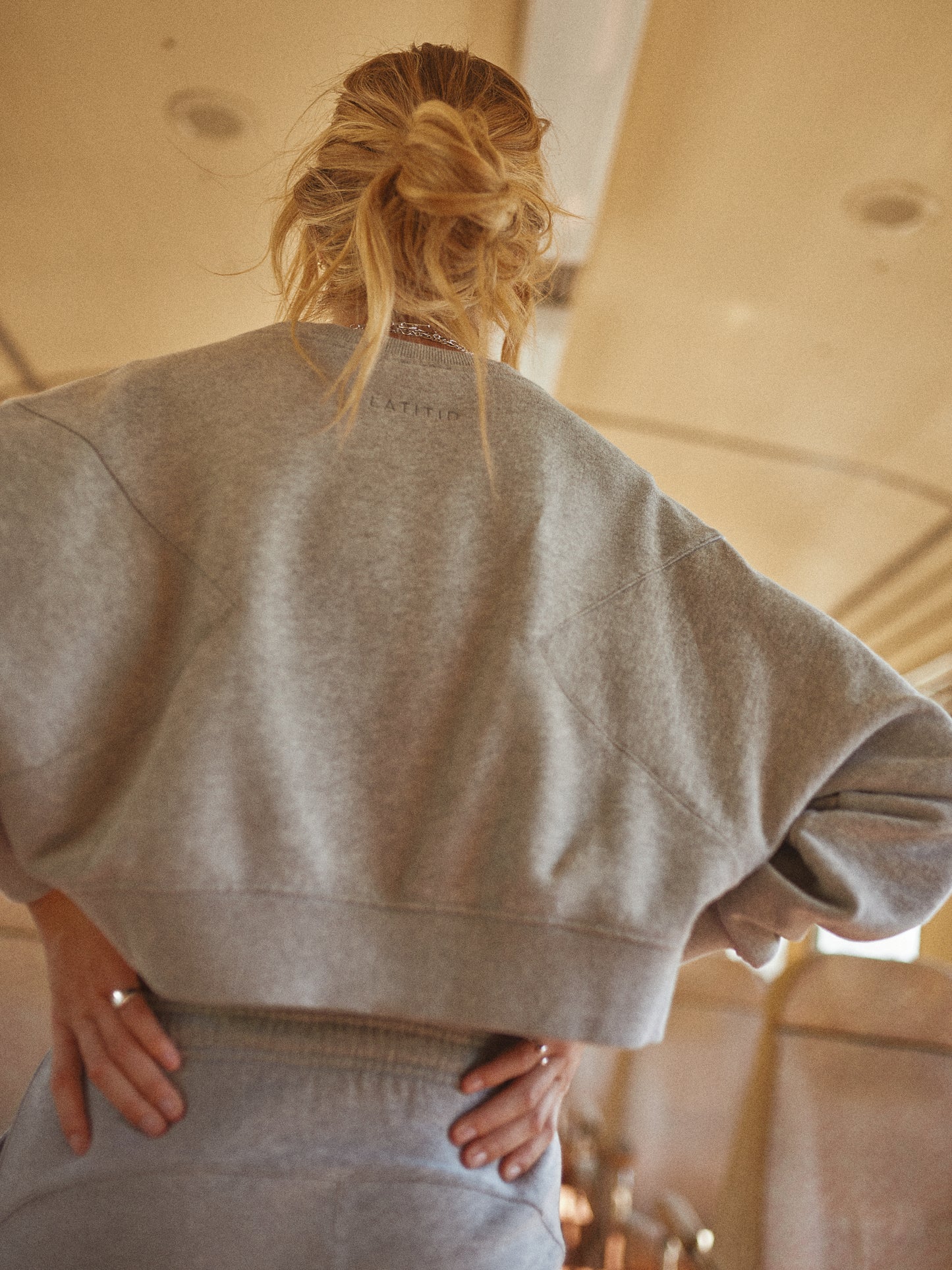 OFF-DUTY SWEATER | C2