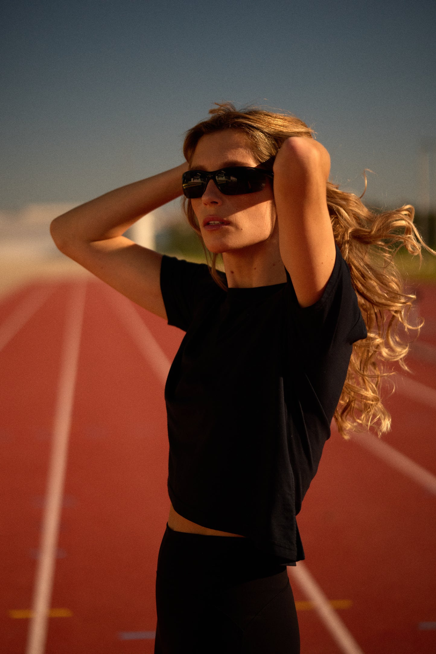 ON REPEAT TEE | MIDNIGHT BLACK