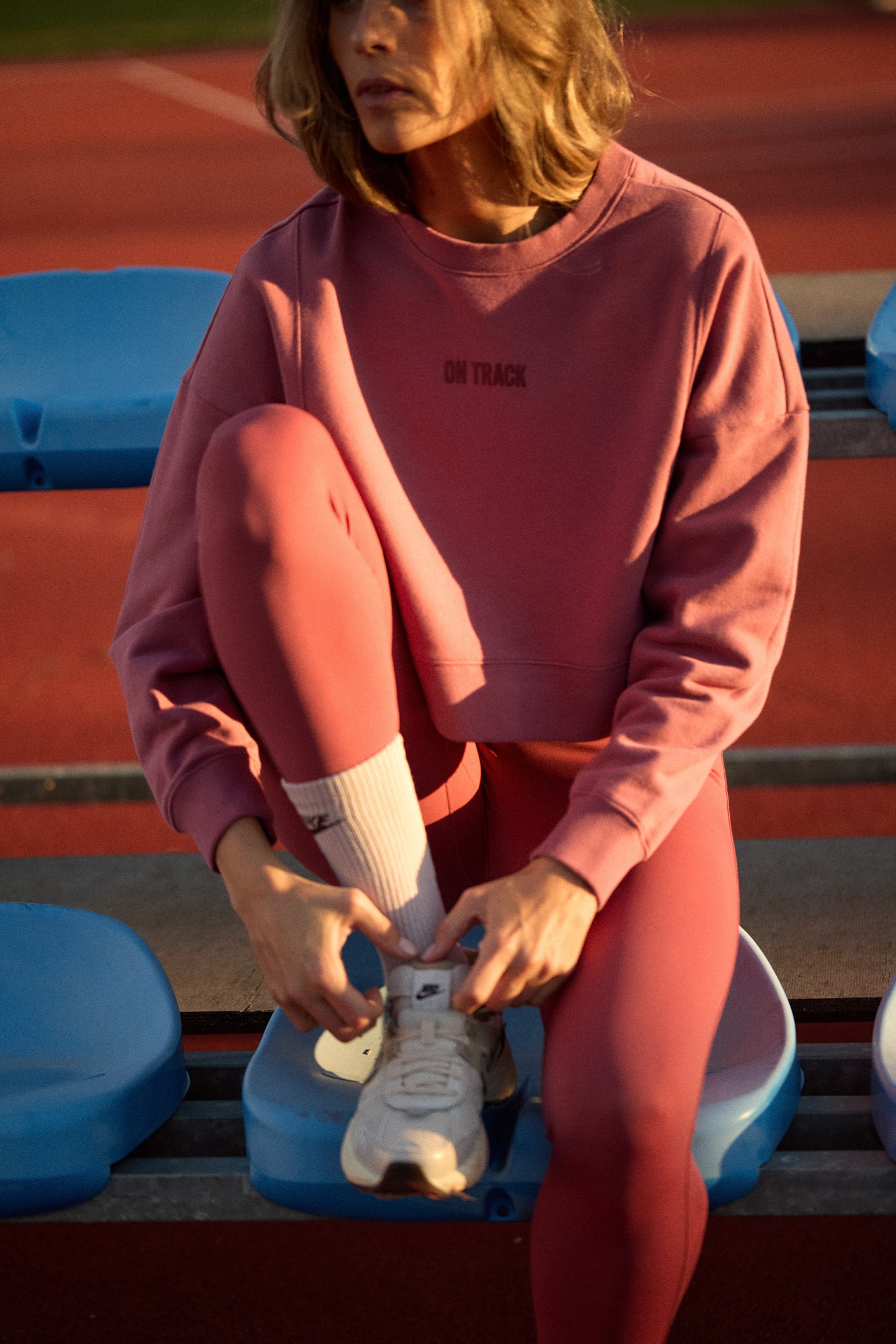 ON TRACK SWEATER | BERRY PINK