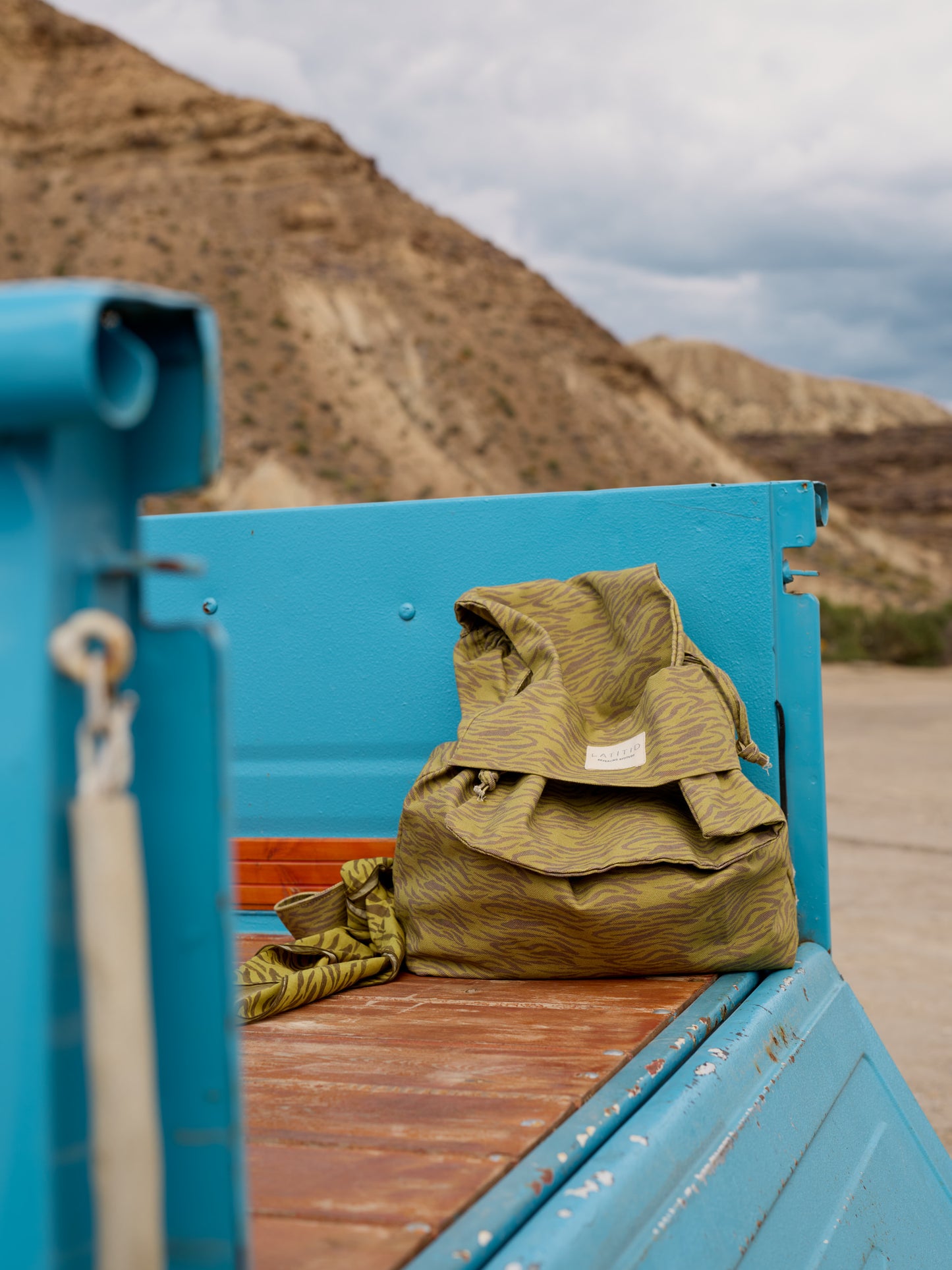 RIDER'S BACKPACK | OLIVE ZEBRA